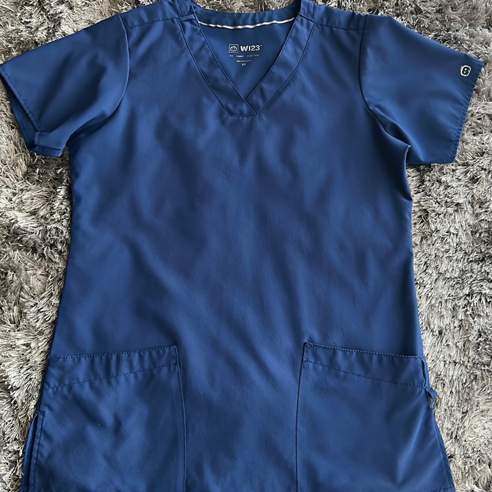 WonderWink 123 6255 Women's Basic Solid V-Neck Scrub Top, Navy, XS